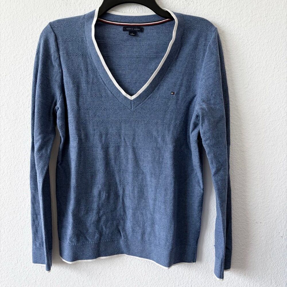 Tommy Hilfiger Blue V-Neck Pointelle Knit Sweater Size Medium